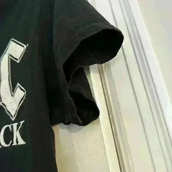 AC/DC Women’s small black graphic tee. - Picture 3 of 7